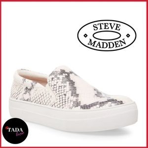 NEW. Steve Madden Slip-On Sneakers. Beige Snake